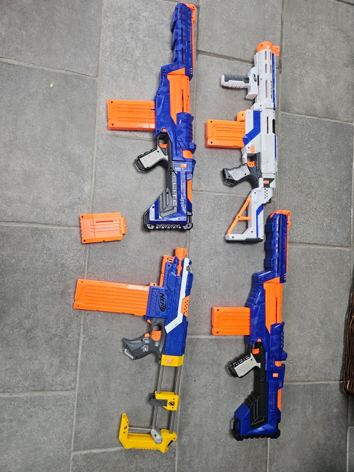Nerf guns, Ophalen